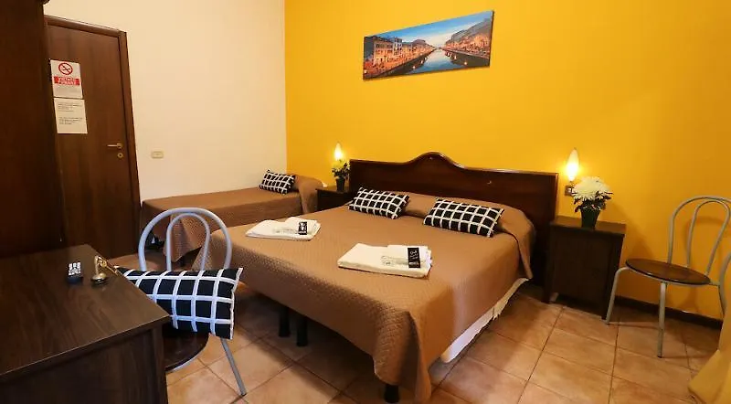 Golden Milano Hotel 3*, Milan